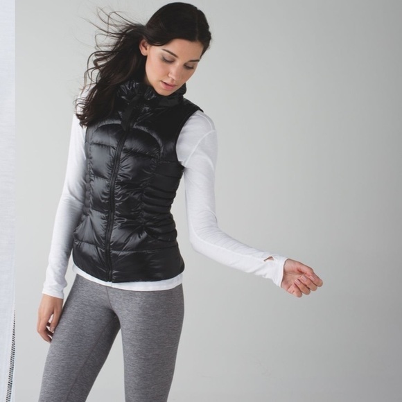 Lululemon Fluffin Awesome Vest Black Puffer Down Women’s - Picture 1 of 16